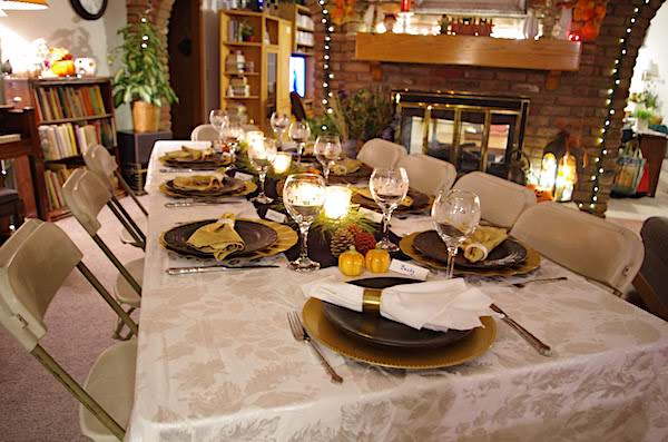 Thanksgiving Potluck Table Setting in Living Room